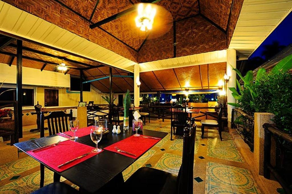 Thai Kamala Beach Front Phuket Kültér fotó